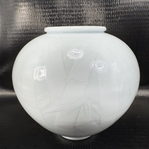 Celadon Pottery Vessel Vase With Bamboo Pattern Light Green Artist Signed Vase - Picture 14 of 15